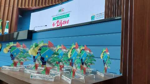 Homenagem a libaneses ocorre sem presen&ccedil;a de deputado proponente