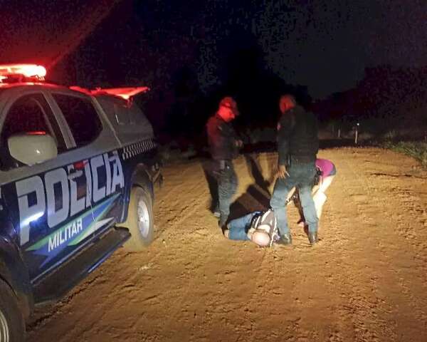 Construtor &eacute; condenado a 16 anos por assassinar homem a facadas em estrada