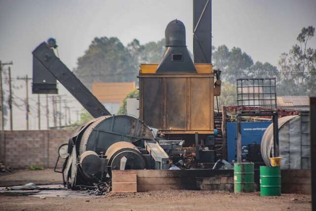 Um ano ap&oacute;s inc&ecirc;ndio, Cons&oacute;rcio abre licita&ccedil;&atilde;o para alugar usina de asfalto