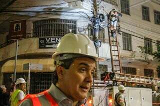 For&ccedil;a-tarefa inicia retirada de cabos soltos no Centro de Campo Grande