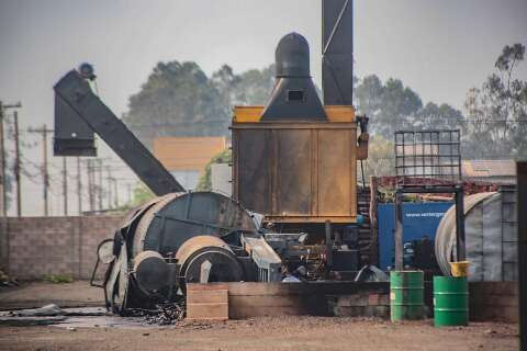 Um ano ap&oacute;s inc&ecirc;ndio, Cons&oacute;rcio abre licita&ccedil;&atilde;o para alugar usina de asfalto