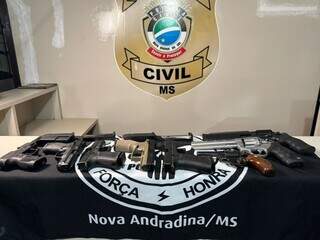 Pai e filho especialistas em furtos de luxo s&atilde;o presos e arsenal &eacute; recuperado