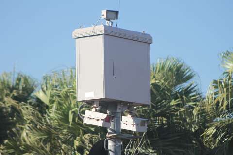 Lombadas devem ser substitu&iacute;das por radares? Participe da enquete