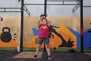 Aos 75 anos, Maria encarou crossfit para ser o terror dos treinadores