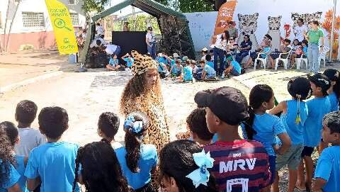 Li&ccedil;&otilde;es para conviver com a on&ccedil;a-pintada aproximam estudantes da realidade local