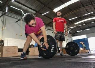 Aos 75 anos, Maria encarou crossfit para ser o terror dos treinadores