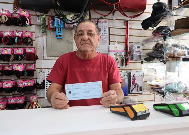 O cheque pré-datado sumiu, mas as histórias de dívida seguem no Centro
