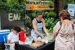 Feira da Ch&aacute;cara dos Poderes volta ap&oacute;s 4 anos cheia de arte local