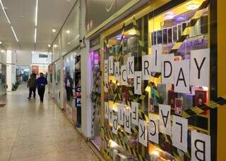 Rescaldo da Black Friday e p&oacute;s-13&ordm; lotam lojas no Centro da Capital neste s&aacute;bado