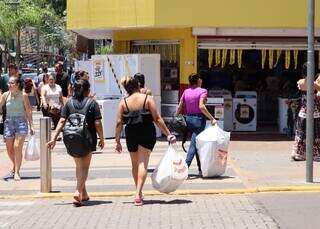 Rescaldo da Black Friday e p&oacute;s-13&ordm; lotam lojas no Centro da Capital neste s&aacute;bado