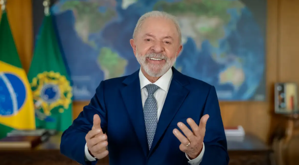 Reforma do IR promete injetar R$ 28 bilh&otilde;es na economia, afirma Lula