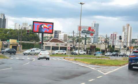 Dezembro come&ccedil;a com frente fria e risco de tempestades em MS 
