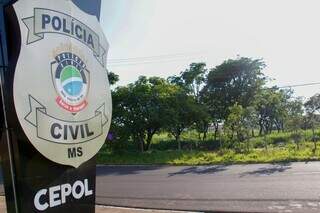 Homens trocam tiros e ficam feridos após discussão por suposto assédio Homens trocam tiros e ficam feridos após discussão por suposto assédio