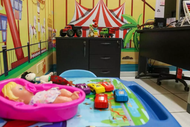 Adolescente &eacute; apreendido por suspeita de estuprar menina de 6 anos