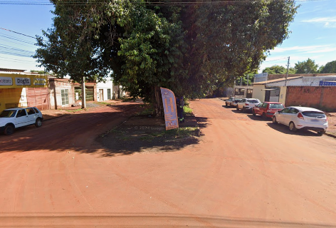 Adolescente de 16 anos &eacute; baleado em conveni&ecirc;ncia e fica em estado grave