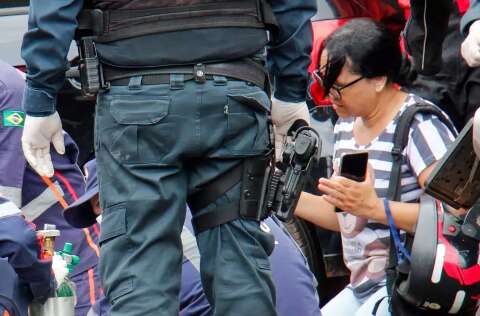 Homem morre ap&oacute;s 2 horas de reanima&ccedil;&atilde;o, rodeado por ora&ccedil;&otilde;es de desconhecidos