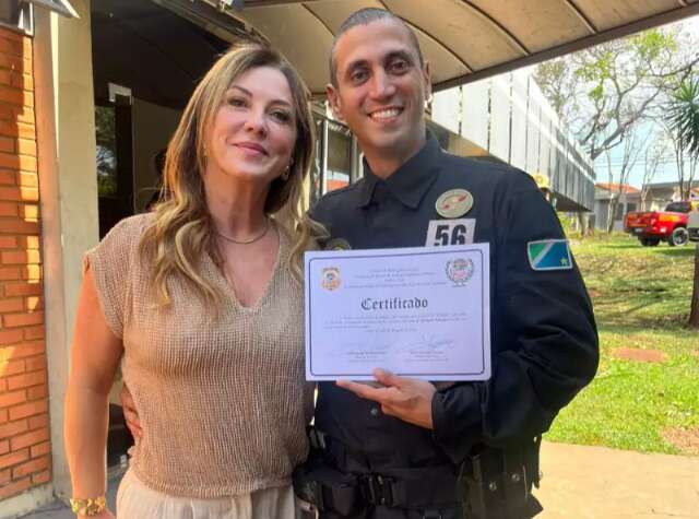 Por quase 10 anos, esposa de preso por contrabando investigou policiais