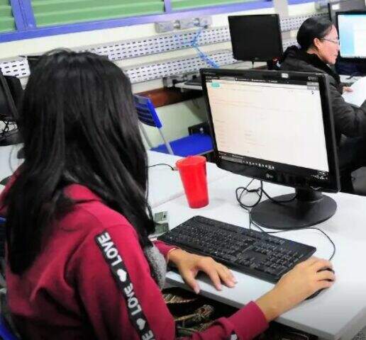 "Regra do CNE proíbe diplomas de pós-graduação para quem faz curso on-line"