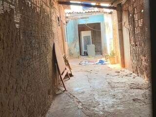 Inquilina que matou homem a facadas &eacute; condenada a 11 anos de pris&atilde;o