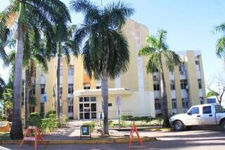 Em meio ao corte de gastos, Corumbá reduz horário de expediente a partir de hoje Em meio ao corte de gastos, Corumbá reduz horário de expediente a partir de hoje