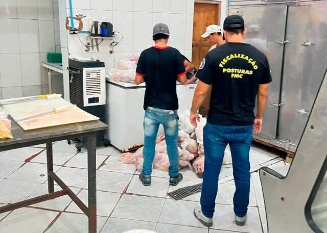 Fiscaliza&ccedil;&atilde;o encontra 400 kg de alimentos vencidos e mal armazenados em Corumb&aacute;