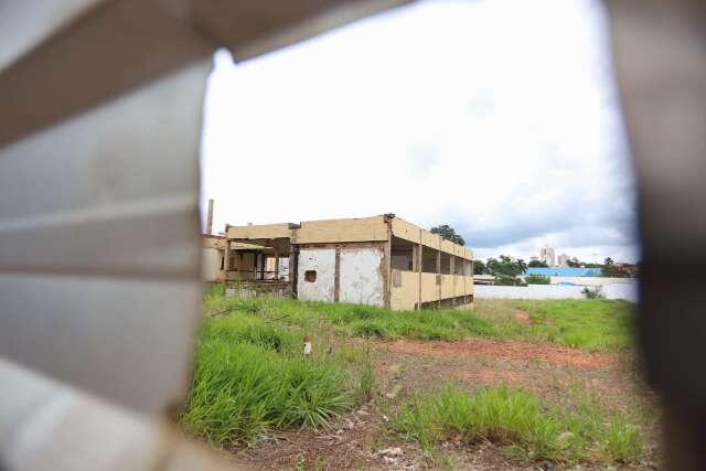 Sede da PRF ter&aacute; diagn&oacute;stico estrutural para retomar obra parada h&aacute; 3 anos