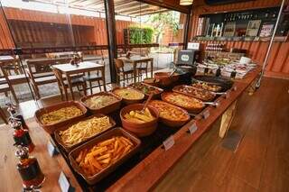 Pira Restaurante lança novo buffet no almoço com variedade Pira Restaurante lança novo buffet no almoço com variedade