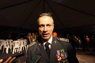 Bombeiros formam 260 novos militares e ganham 16 viaturas em solenidade