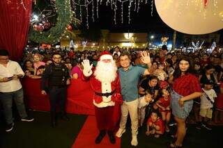 Papai Noel desce de rapel e abre Natal Encantado na Pra&ccedil;a Ant&ocirc;nio Jo&atilde;o