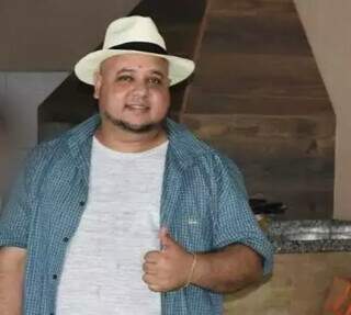 Companheira sai em defesa de vereador, nega agressão e atribui briga à bebedeira Companheira sai em defesa de vereador, nega agressão e atribui briga à bebedeira