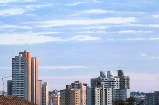 Quarta-feira tem alerta de tempestade e calor&atilde;o de 35&ordm;C em Mato Grosso do Sul