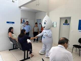 Gestantes correm para postos de sa&uacute;de no 1&ordm; dia de vacina&ccedil;&atilde;o contra bronquiolite