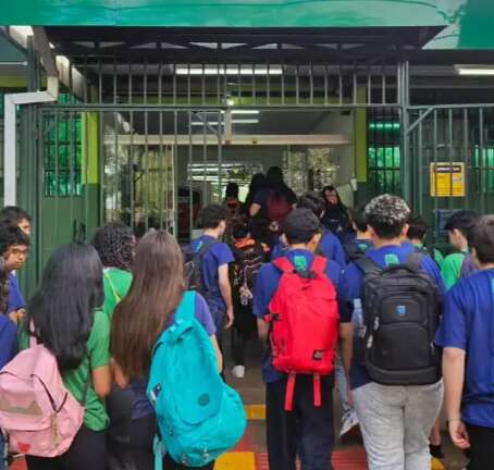 Semana do Saco Cheio, férias... veja como fica o calendário escolar de 2026