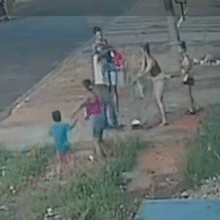 Ladr&otilde;es de celulares espalharam terror em sequ&ecirc;ncia de roubos com armas na m&atilde;o