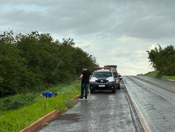 Mulher é encontrada morta com tiro na cabeça às margens da BR-262 na Capital