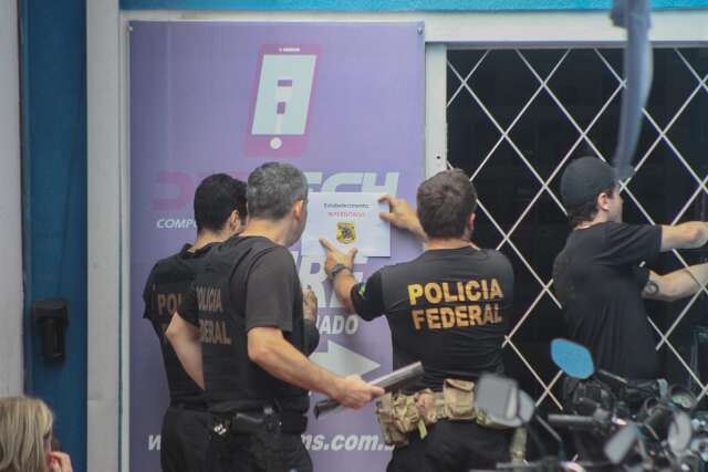 PF interdita loja na Afonso Pena e faz batida em galpão na Vila Nha Nhá 