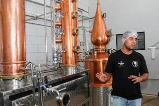 Gin Caravela: destilaria 100% de MS conquista bares e festivais Gin Caravela: destilaria 100% de MS conquista bares e festivais