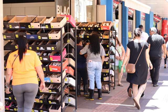 Trabalhadores do com&eacute;rcio em 38 munic&iacute;pios de MS ter&atilde;o reajuste salarial de 7%