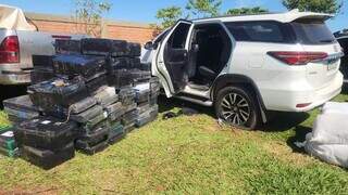 Senad encontra documentos de policial em comboio com 70 toneladas de maconha Senad encontra documentos de policial em comboio com 70 toneladas de maconha