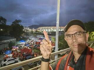 Flamenguistas caem em golpe do ingresso falso e s&atilde;o barrados em est&aacute;dio