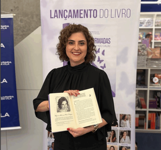 Livro reúne histórias de 21 mulheres que superaram a dor sem se calar Livro reúne histórias de 21 mulheres que superaram a dor sem se calar