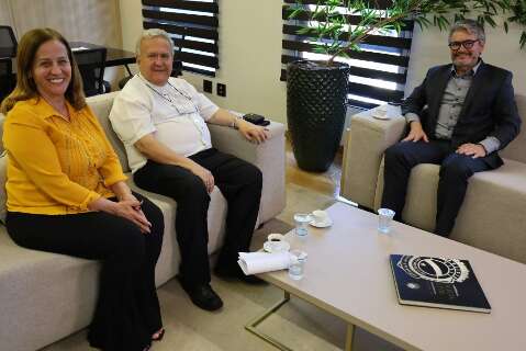 Ap&oacute;s dias dif&iacute;ceis, delegado-geral recebe conforto de Dom Dimas