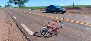 Adolescente de bicicleta morre atropelado por carro na BR-376