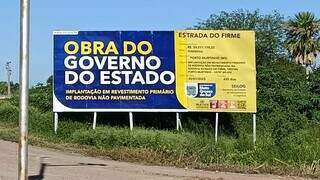 Chuva abre buraco e corta estrada que liga propriedades rurais &agrave; MS-458