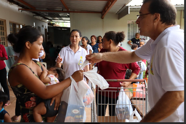 Campanha busca encher mesas e renovar esperan&ccedil;a de fam&iacute;lias do Jardim Noroeste