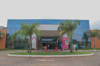 Camisa de Ronaldo e chap&eacute;u de Chit&atilde;ozinho &amp; Xoror&oacute; v&atilde;o a leil&atilde;o contra o c&acirc;ncer