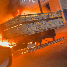 Filho de dono de oficina furta caminh&atilde;o para &ldquo;dar uma volta&rdquo; e ve&iacute;culo pega fogo