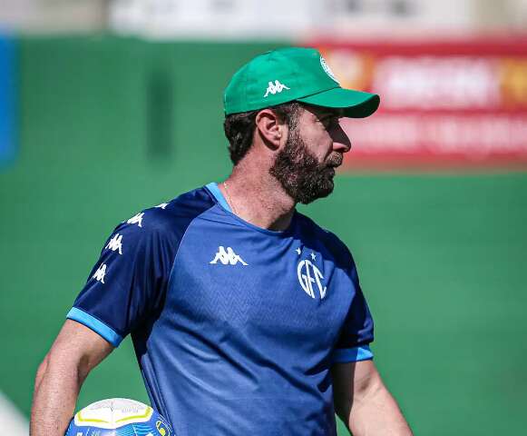 Oper&aacute;rio anuncia ex-auxiliar do Guarani como t&eacute;cnico para a temporada 2026