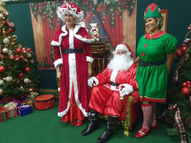 Natal M&aacute;gico: Educand&aacute;rio abre as portas para uma noite de festa e solidariedade