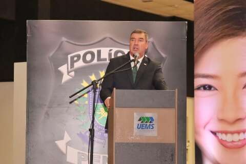 Em entrega de medalhas, Riedel lembra que MS tem maior propor&ccedil;&atilde;o de presos